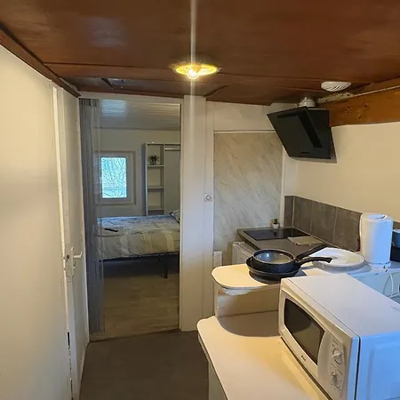 Hypercentre A 2 Pas De La Gare. N°3 *