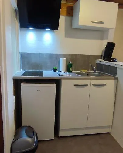 Appartement Hypercentre A 2 Pas De La Gare. N°3 Agen